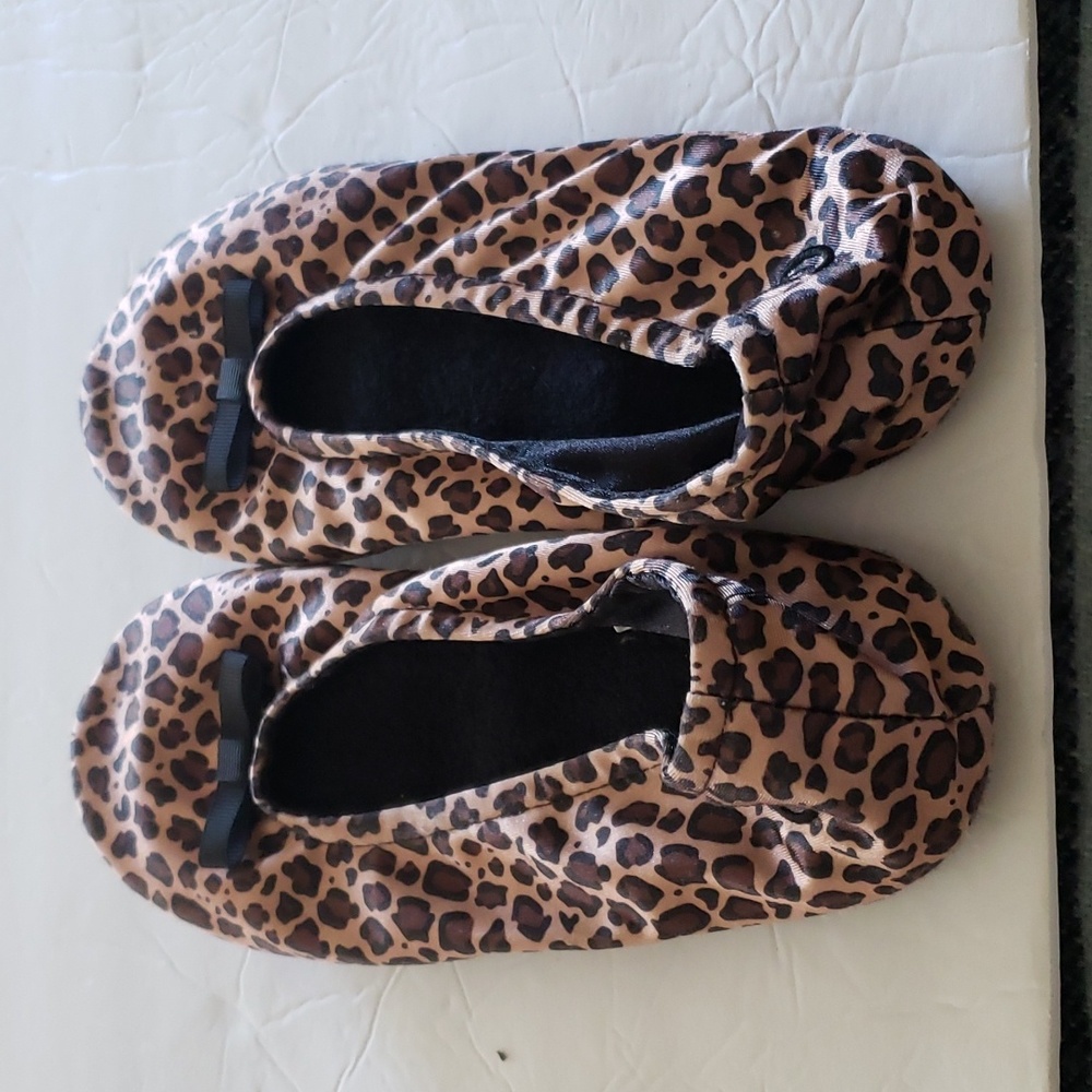 Isotoner women's ballet slippers